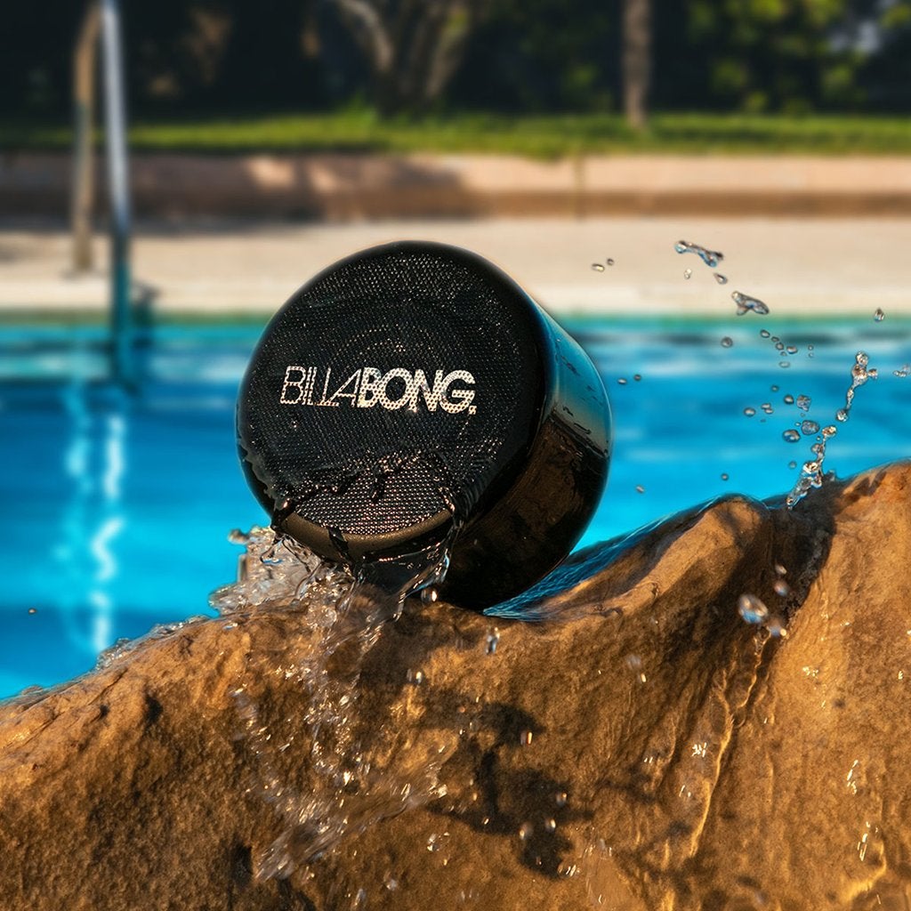 Compact Waterproof & Wireless Speaker | Full Color