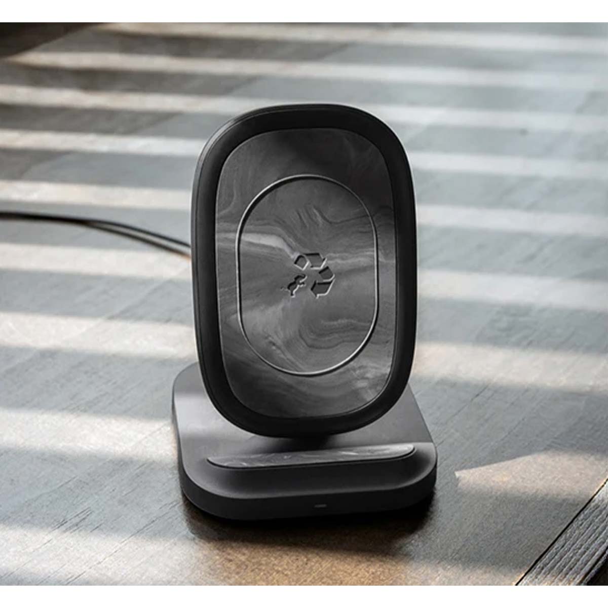 Nimble Recycled Wireless Charging Stand | 15 Watts