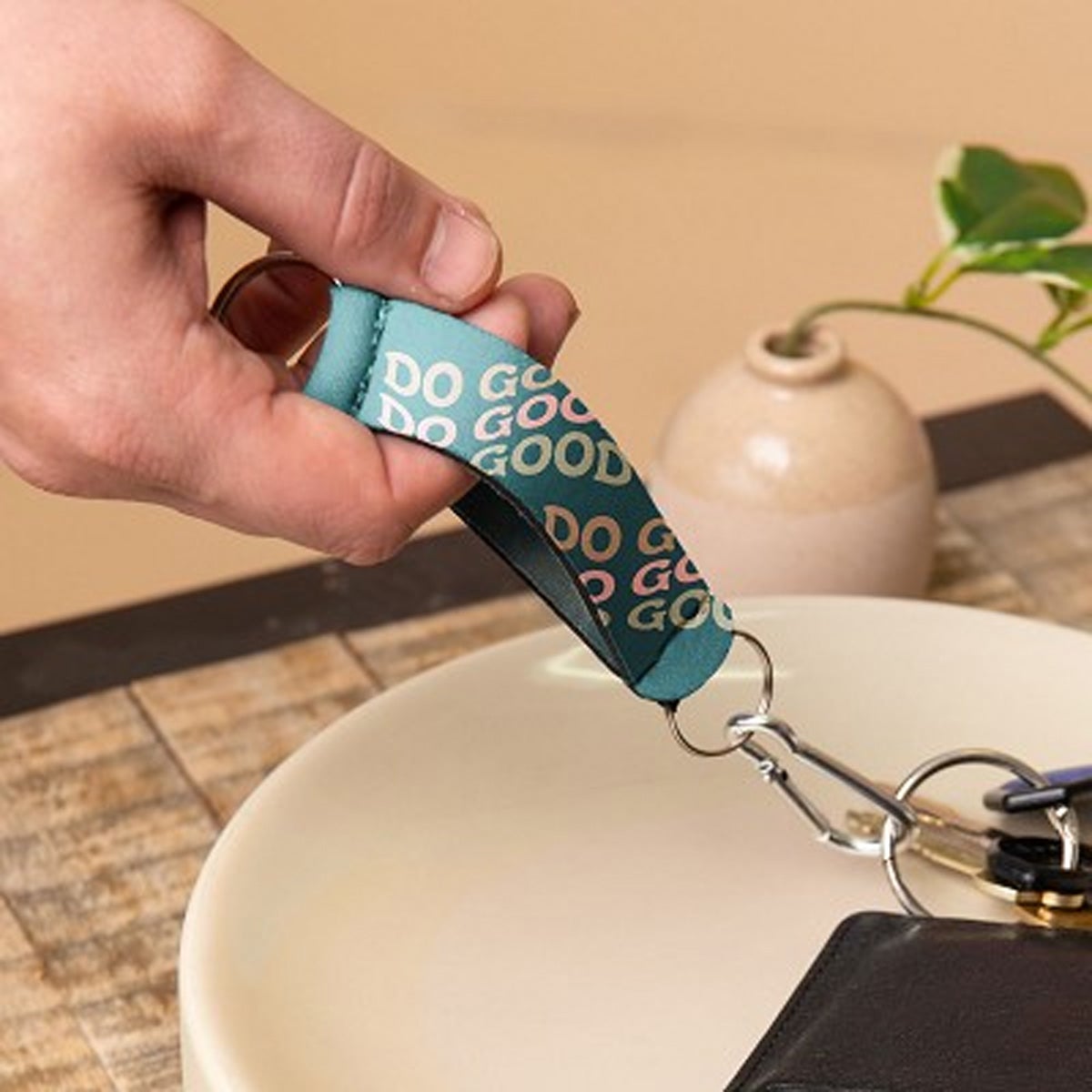 Sustainably Certified Key Strap with Carabiner 