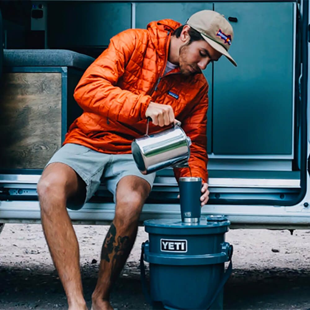 Person using 20 oz YETI® Rambler Tumbler with MagSlider Lid